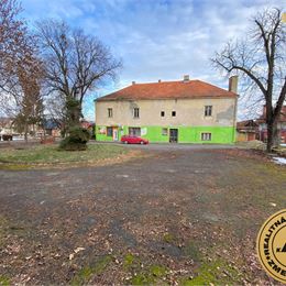 REZERVOVANÝ Kaštieľ na predaj 1757 m2 Sebechleby