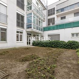 3 izbový priestranný moderný byt s predzáhradkou a parkovacím státím, ul. Vysoká