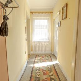 Rodinný dom na predaj v Kamenici nad Hronom na pozemku o výmere 3200m2