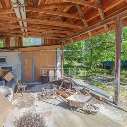 Rodinný dom na predaj v Kamenici nad Hronom na pozemku o výmere 3200m2