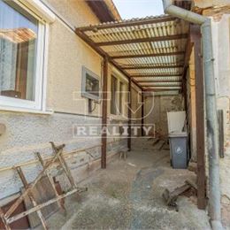 Rodinný dom na predaj v Kamenici nad Hronom na pozemku o výmere 3200m2