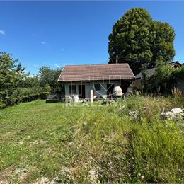 Na predaj STAVEBNÝ POZEMOK v obľúbenej obci Kamenná Poruba o výmere 342m²