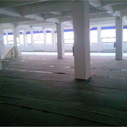 EXKLUZÍVNE na PRENÁJOM nebytový priestor v centre mesta Lučenec o rozlohe 500 m2 za skvelú cenu!!!