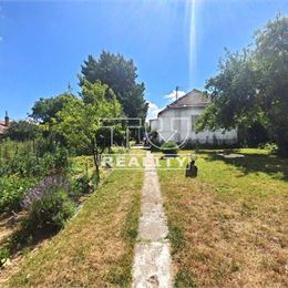 JEDINEĆNÁ možnosť VLASTNIŤ vidiecky 3 izbový DOM priamo v prírode, DOĽANY, 771 m2
