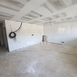 NOVOSTAVBA 3+KK BYTU V ŠTANDARDE, POVAŽSKÁ BYSTRICA-ZAKVÁŠOV, VÝMERA 70,60m²