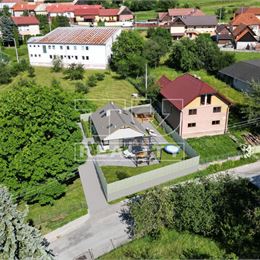 Pozemok na výstavbu rodinného domu, od 500m2, Hrochoť