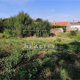 VYNIKAJÚCI stavebný POZEMOK, Budmerice, 1.322 m2