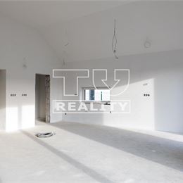 Novostavba 4-izbového rodinného dom s peknou záhradou 500 m2, Kostolište