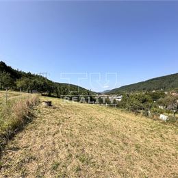 STAVEBNÝ POZEMOK O ROZLOHE 1451m2, DOLNÁ BREZNICA, OKRES PÚCHOV