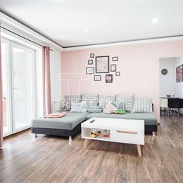3-izbový rodinný dom s terasou blízko centra, Dvory nad Žitavou, 525m2
