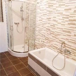Tehlový 2-izbový byt s 2 balkónmi na ul. Andovská, Nové Zámky, 62,02m2