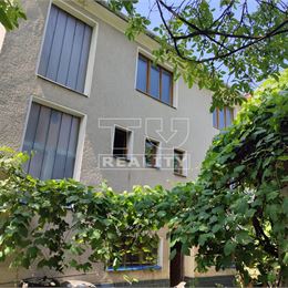 Znížená cena!TUreality ponúka na predaj dom 200m2 s veľkým pozemkom 3338m2