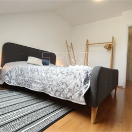 EXKLUZÍVNA PONUKA! DVOJPODLAŽNÝ BYT S KRBOM A PARKOVACÍM MIESTOM V SUTERÉNE V CENTRE- POPRAD-TATRY