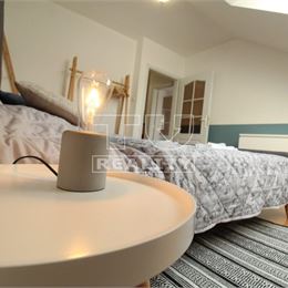 EXKLUZÍVNA PONUKA! DVOJPODLAŽNÝ BYT S KRBOM A PARKOVACÍM MIESTOM V SUTERÉNE V CENTRE- POPRAD-TATRY