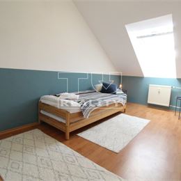 EXKLUZÍVNA PONUKA! DVOJPODLAŽNÝ BYT S KRBOM A PARKOVACÍM MIESTOM V SUTERÉNE V CENTRE- POPRAD-TATRY