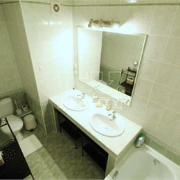 EXKLUZÍVNA PONUKA! DVOJPODLAŽNÝ BYT S KRBOM A PARKOVACÍM MIESTOM V SUTERÉNE V CENTRE- POPRAD-TATRY