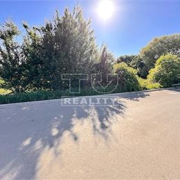 STAVEBNÝ POZEMOK, 500 M2, TRENČÍN ZÁBLATIE - KU KYSELKE