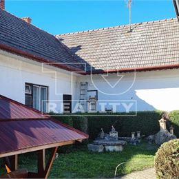Zohor,rod.dom s veľkým pozemkom na predaj,4.izb.,vhodný na kompletnú rekonštrukciu