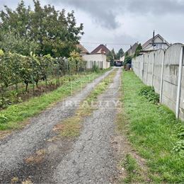 Stavebný pozemok o výmere 500m2 v obci Opoj.
