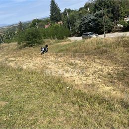 Pozemok na stavbu RD, 882 m2, Vinohrada n/V