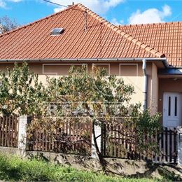Útulný rod.dom, 4izby, s pozemkom 751m2, na predaj v Záhorskej Bystrici.