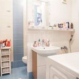 2-izbový, kompletne prerobený a zariadený byt vo vyhľadávanej lokalite, Komárno – 44,01m2