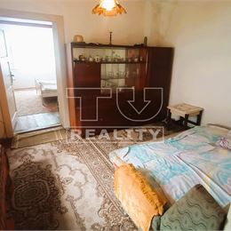 Na predaj rodinný dom v obci Nitrianska Blatnica s pozemkom 880m2