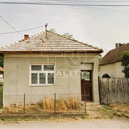 Na predaj rodinný dom v obci Nitrianska Blatnica s pozemkom 880m2