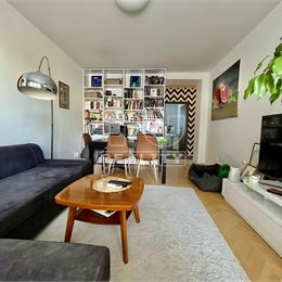 Priestranný 2-izbový byt s balkónom po kompletnej rekonštrukcii v tesnej blízkosti centra Bratislavy, 55,63 m2