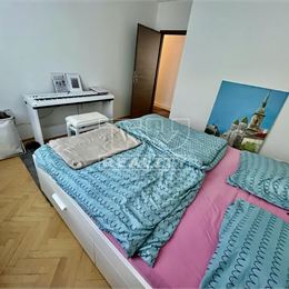 Priestranný 2-izbový byt s balkónom po kompletnej rekonštrukcii v tesnej blízkosti centra Bratislavy, 55,63 m2