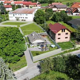 Pozemok na výstavbu rodinného domu, od 500m2, Hrochoť