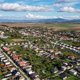 Na predaj stavebný pozemok v obci Nitrianska Blatnica o výmere 570 m2