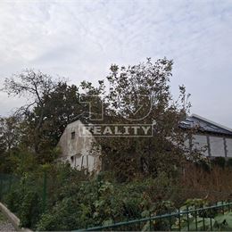 STAVEBNÝ POZEMOK PRI MALOM DUNAJI,TOMÁŠOV,VŠETKY IS,1570m2
