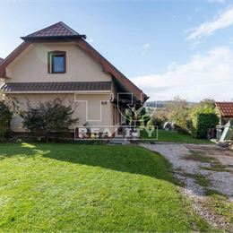 TUreality ponúka na predaj chalupu s veľkým pozemkom v obci Sološnica