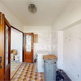 NA PREDAJ DVOJPOSCHODOVÝ DOM 258m2, NA POZEMKU 221m2, MORAVSKÉ LIESKOVÉ