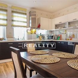 NOVOSTAVBA 4 izbového rodinného domu, SLOVENSKÝ GROB, 251 m2