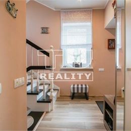 NOVOSTAVBA 4 izbového rodinného domu, SLOVENSKÝ GROB, 251 m2