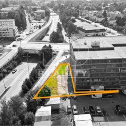 Na predaj podnikateľský priestor v centre mesta Žilina o výmere 74m2, s pozemkom o výmere 590m2(16