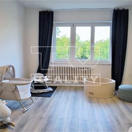 Pokojné bývanie v blízkosti Malých Karpát: 5 izbový rodinným dom s bohatým príslušenstvom, Častá, 522 m2