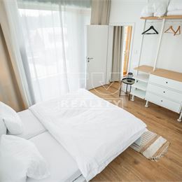 NOVÁ CENA Exkluzívne iba v TU Reality na predaj 2 izbový apartmán vo Vile Erdődy, Oravská Lesná