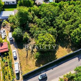 TUreality ponúka na predaj stavebný veľký pozemok obci Dunajská Lužná - Miloslavovská ulica - 788m²