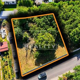TUreality ponúka na predaj stavebný veľký pozemok obci Dunajská Lužná - Miloslavovská ulica - 788m²