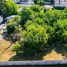 TUreality ponúka na predaj stavebný veľký pozemok obci Dunajská Lužná - Miloslavovská ulica - 788m²