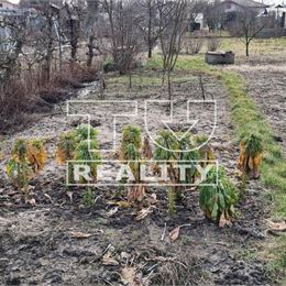 Pozemok 400 m2 na výstavbu rod.domu-na trvalé bývanie,ul. J.Kubinu, Malacky