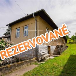 ZNÍŽENÁ CENA- starší vidiecky dom v obci Lieskovec - ideálny na chalupu!