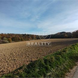 Tureality ponúka slnečný pozemok s nádherným výhľadom na mesto Myjava