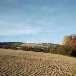 Tureality ponúka slnečný pozemok s nádherným výhľadom na mesto Myjava