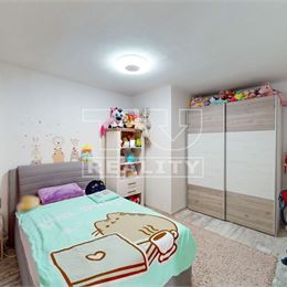 Na predaj moderne zrekonštruovaný rodinný dom 200 m2 Bošany