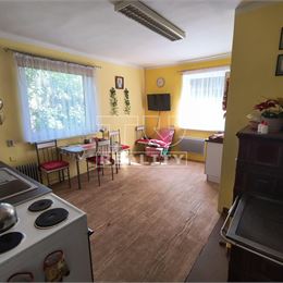Rodinný dom, 2-podlažný, Veľký Šariš - Kanaš, pozemok 611 m2 + 396 m2