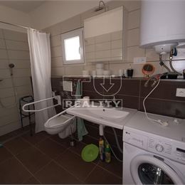 Rodinný dom, 2-podlažný, Veľký Šariš - Kanaš, pozemok 611 m2 + 396 m2